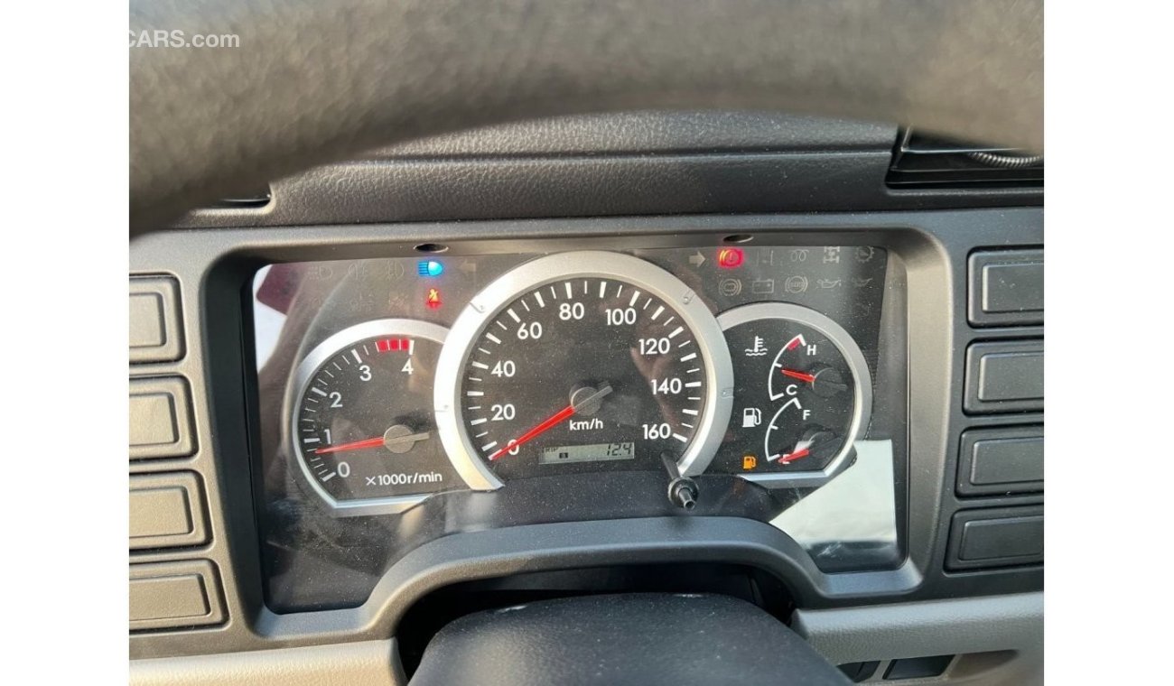 Mitsubishi Fuso Canter Fuso 14-ft Long Chassis 4.2L without Turbo