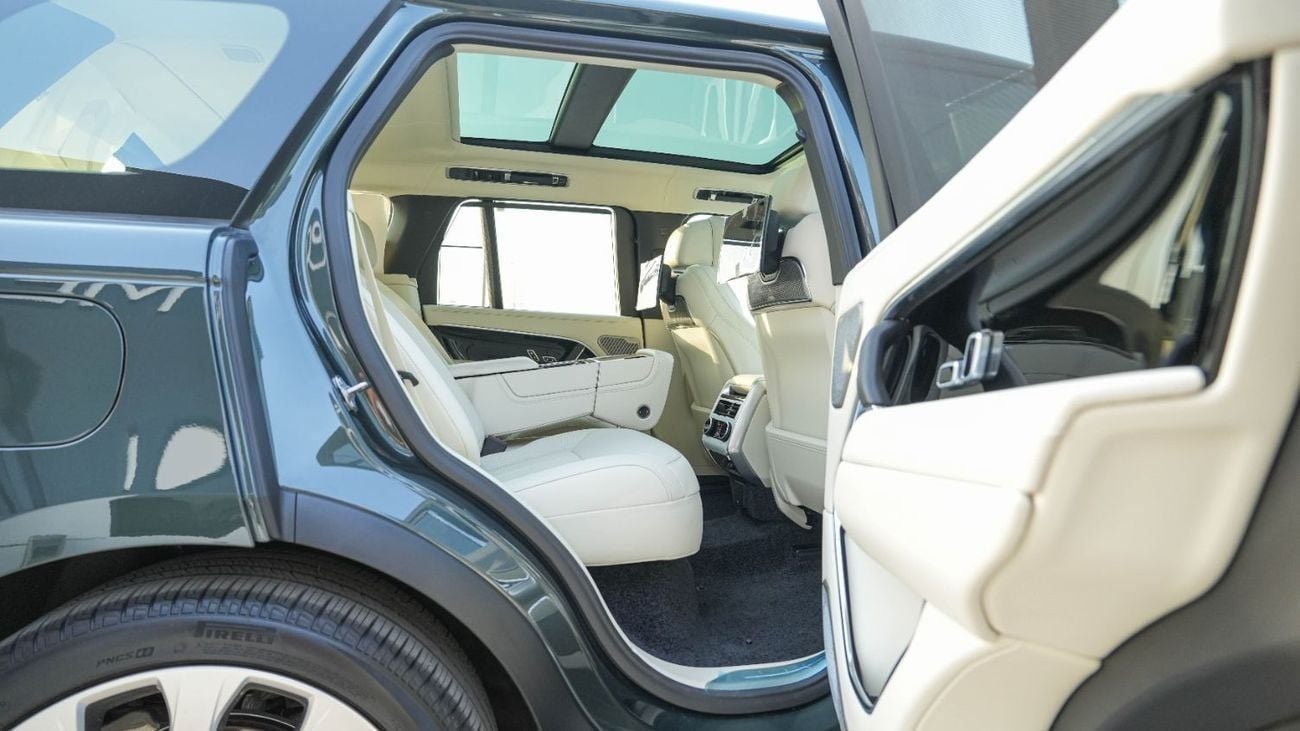 Land Rover Range Rover Autobiography P530 4.4L Belgravia Green 2026 MY Export Only
