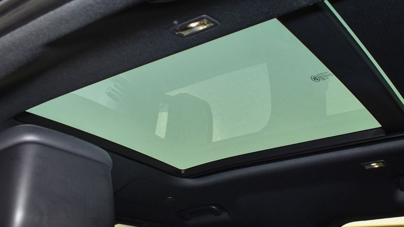 Land Rover Defender LAND ROVER DEFENDER 100 V8 CARPATHIAN EDITION P530, CANADIAN SPECS