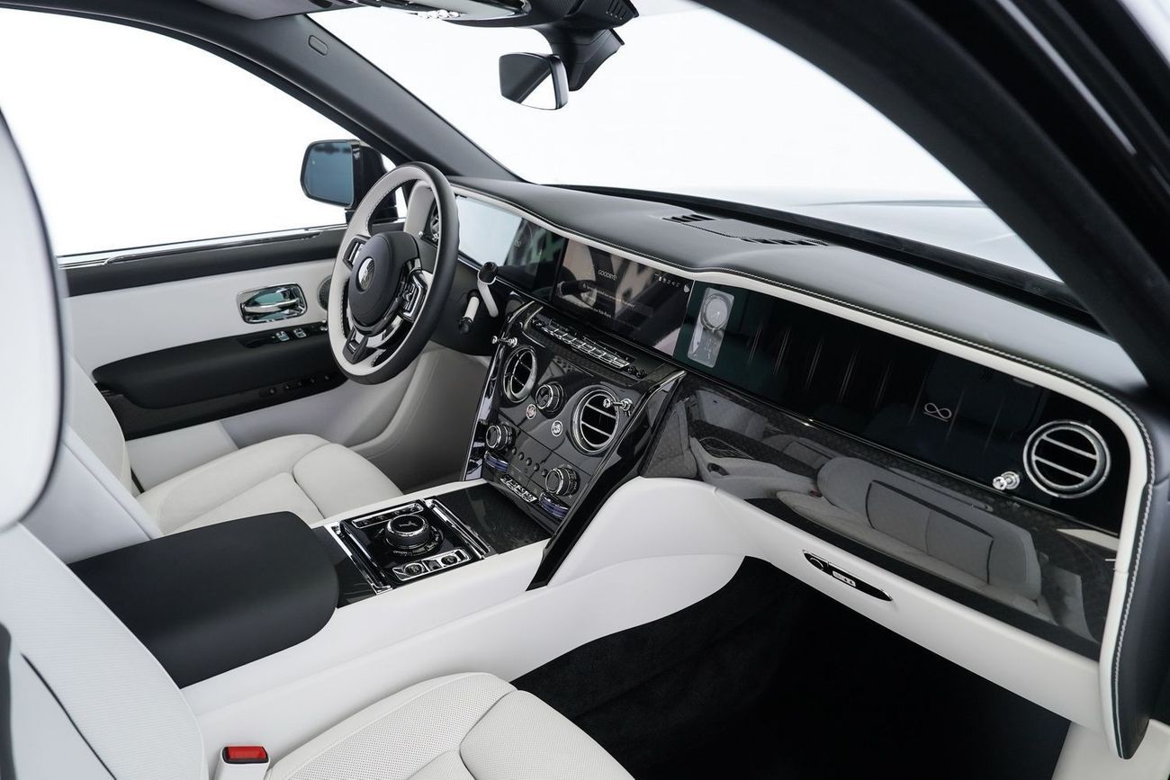 Rolls-Royce Cullinan Rolls Royce Cullinan Black Badge Series 2