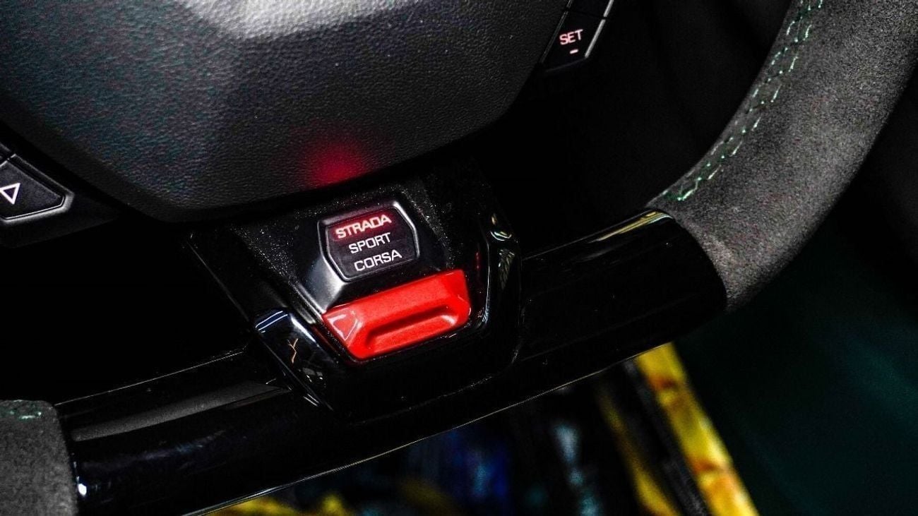 Lamborghini Huracan TECNICA 2023 Lamborghini Huracán | 5.2L Naturally Aspirated V10 | 6,900 KM | Warranty & Service