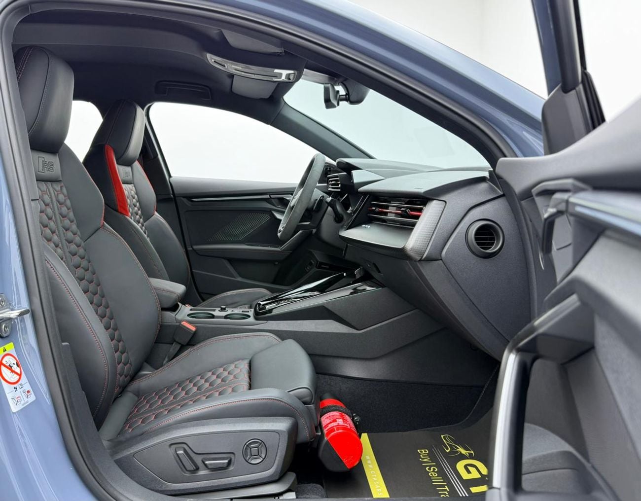 Audi RS3 TFSI quattro 2.5L Sportback 2025 Audi RS3 Sportback, 2030 Audi Warranty + Service Pack, Very Low Km,