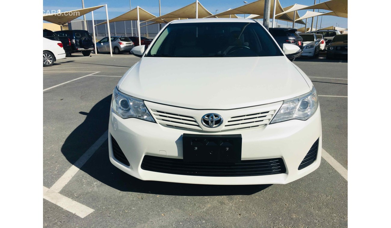 Used Toyota Camry 2014 for sale in Sharjah 212724