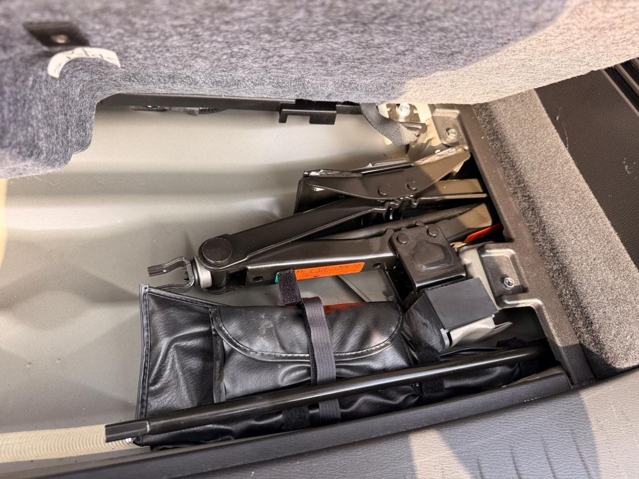 نيسان أرمادا SL full option Sunroof