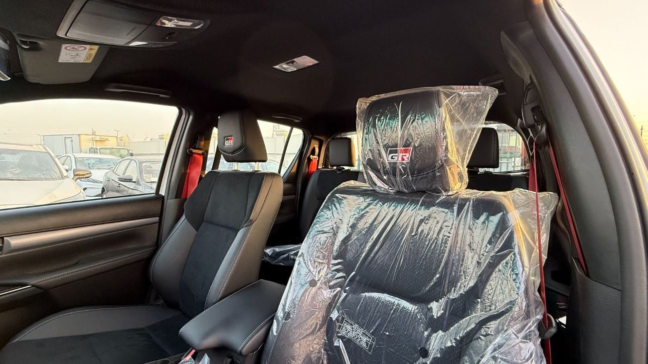 تويوتا هيلوكس GR Sport 4.0L