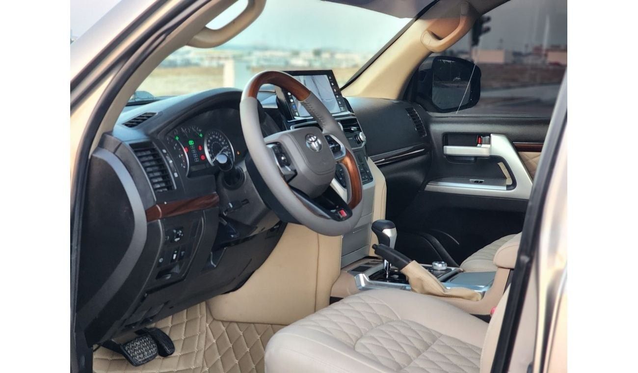 Toyota Land Cruiser UPGRADE 2022