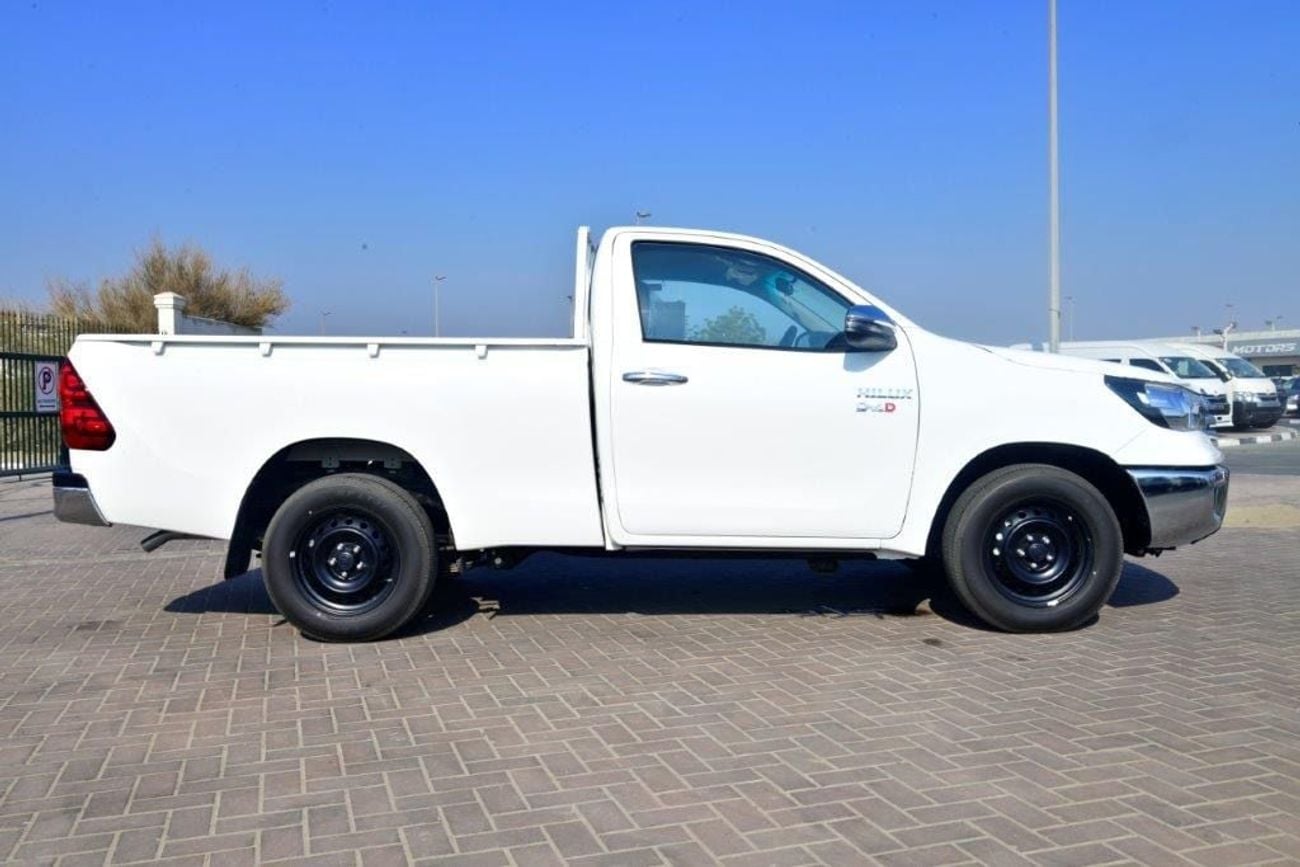 تويوتا هيلوكس GL 2.4L Single Cab Utility