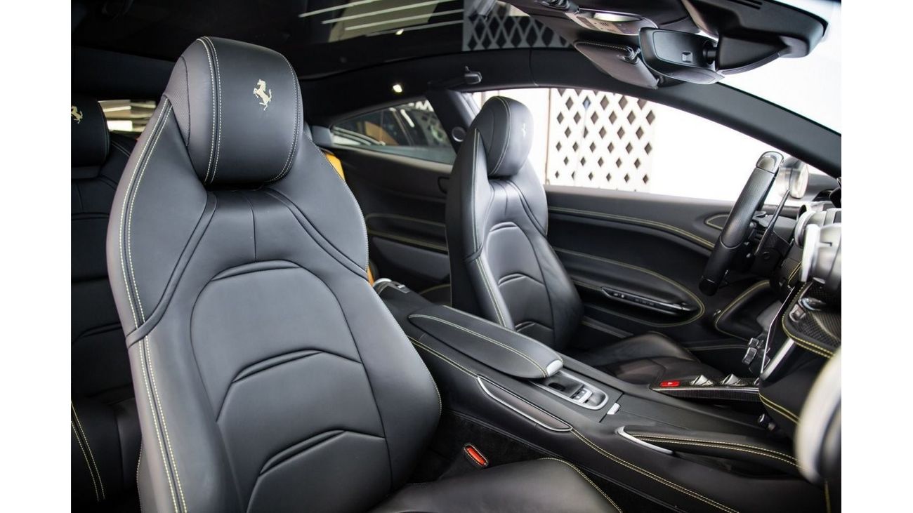 فيراري جي تي سي 4  لوسو Ferrari GTC4LUSSO T V8