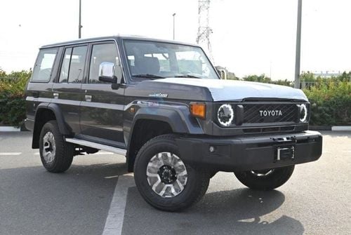 تويوتا لاند كروزر 70 76 SDLX 4.0L Petrol 4WD Automatic