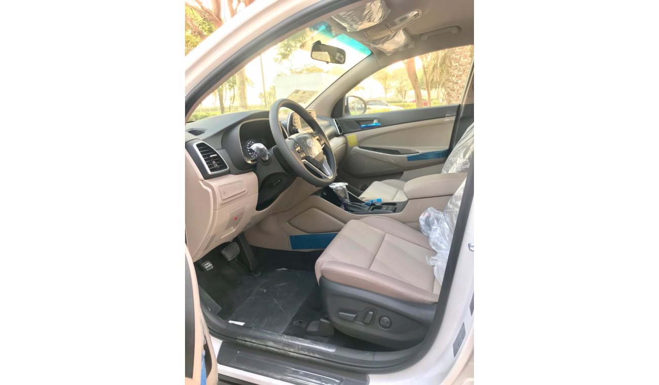 Hyundai Tucson 2.0L With Light Zenon Push Start Model 2020