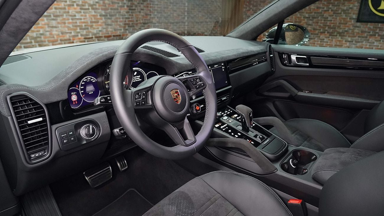 بورش كايان TURBO GT COUPE | NEGOTIABLE PRICE | NEW | FULLY LOADED