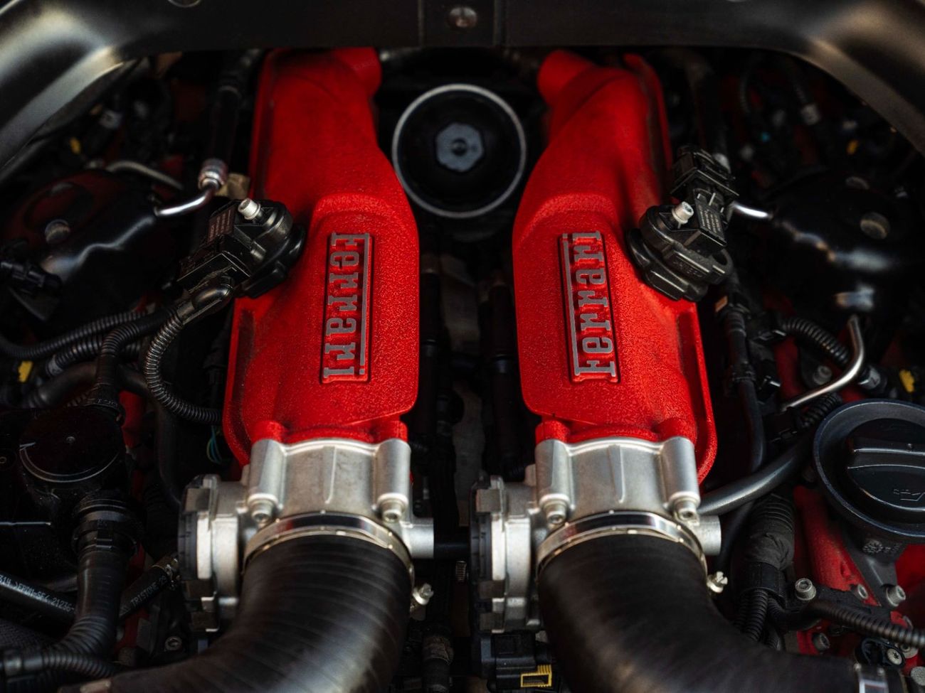 Ferrari California T FERRARI CALIFORNIA T • ONLY 54K KM • 3.9L TURBOCHARGED • OFFICIAL AL TAYER WARRANTY