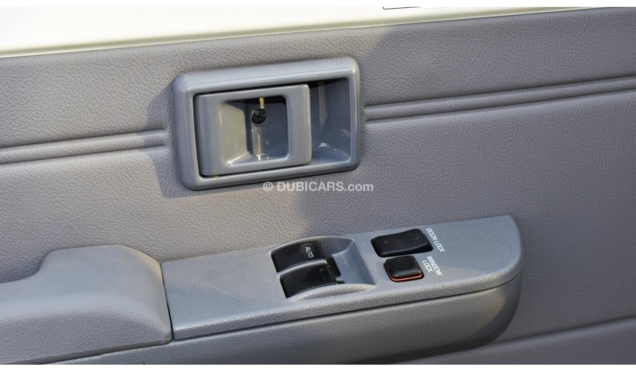 Toyota Land Cruiser Pick Up SC 4.2L Diesel V6 Single Cabin
