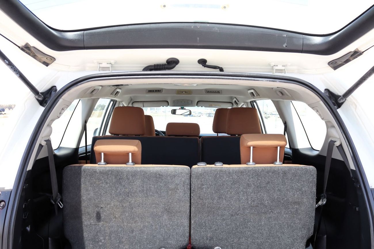 Toyota Innova SE+ 2.7L