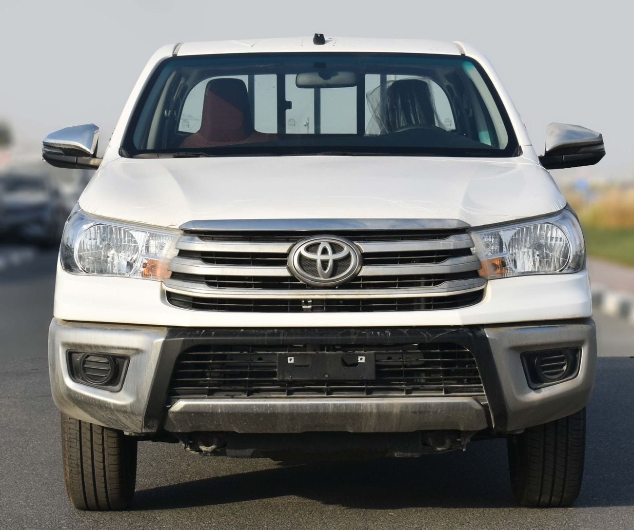 تويوتا هيلوكس 2025 MODEL HILUX 4X2 2.7L M/T STD HALOGEN, BENCH SEAT, MAN A/C