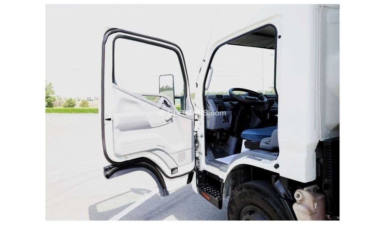 ميتسوبيشي فوسو كانتير SUMMER OFFER | 2016 | Mitsubishi Canter - Insulated Box | Diesel | GCC Specs | Excellent Cond