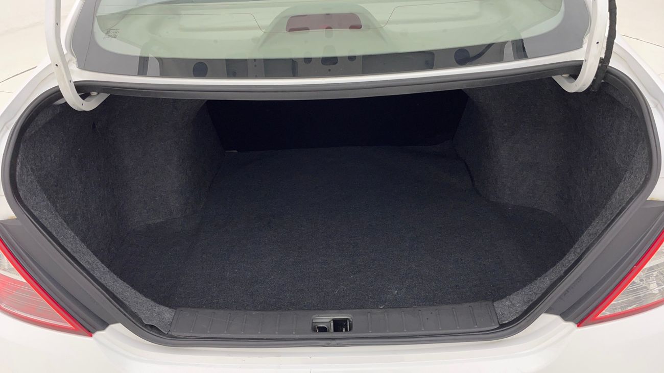 Nissan Sunny SV 1.5 | Zero Down Payment | Home Test Drive