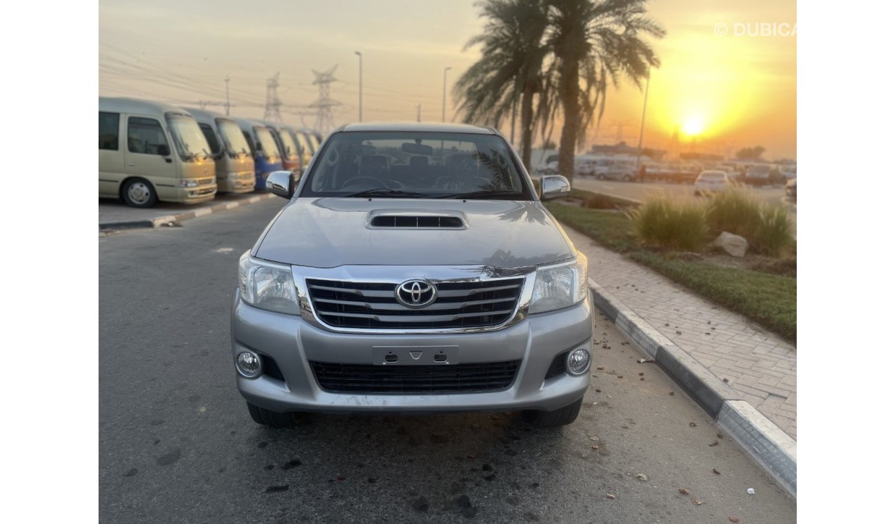 Toyota Hilux Toyota Hilux RHD Diesel engine model 2014 for sale from Humera motors car very clean and good condit