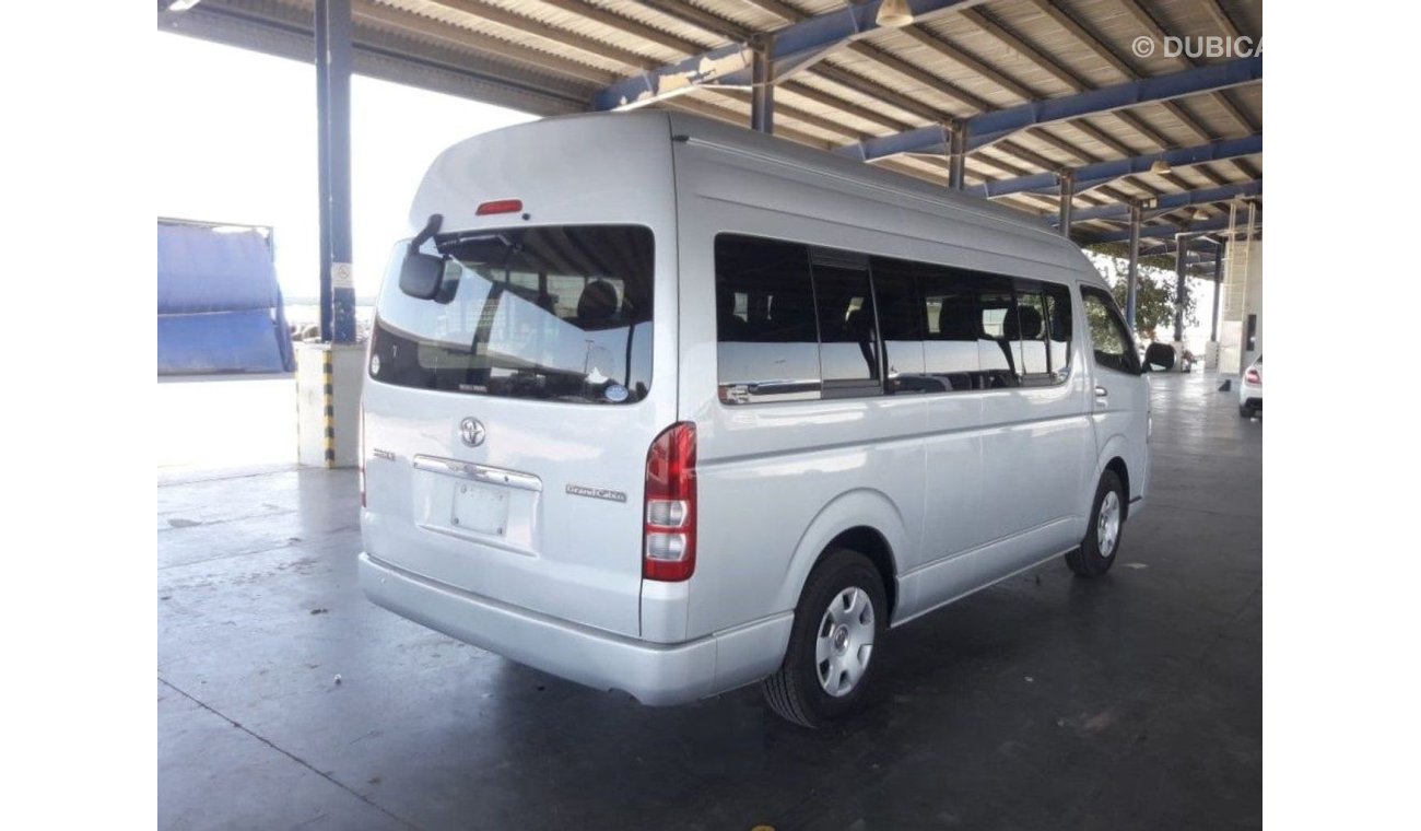 تويوتا هاياس Hiace Commuter RIGHT HAND DRIVE (Stock no PM 728 )