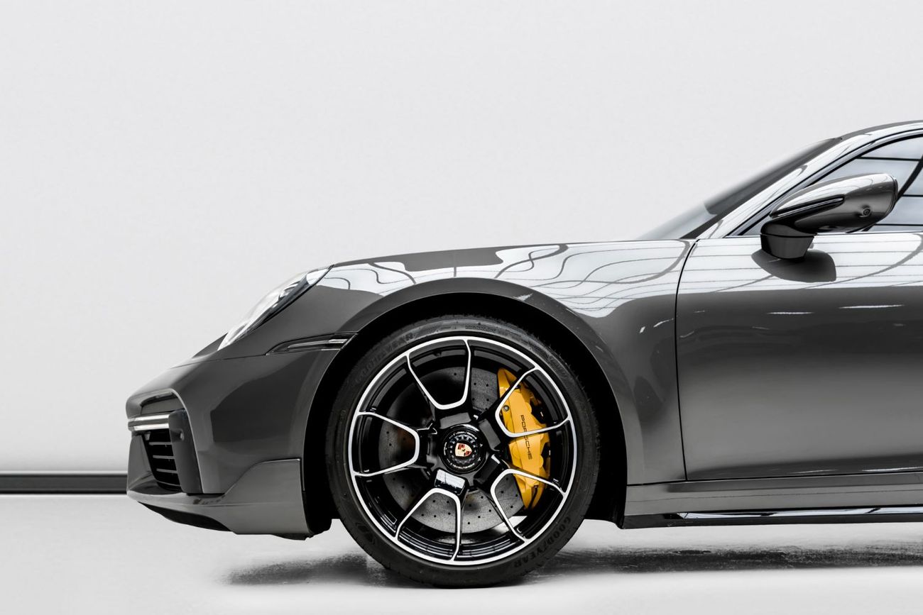 بورش 911 Turbo S 3.8L (640 HP) Coupe