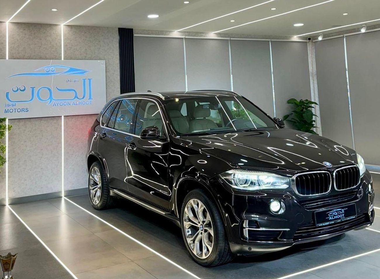 BMW X5 35i Executive 3.0L (5 Seater) ELITE BROWN BMW X5 V6 || GCC || TOP RANGE || FREE ACCIDENTS || SCREENS