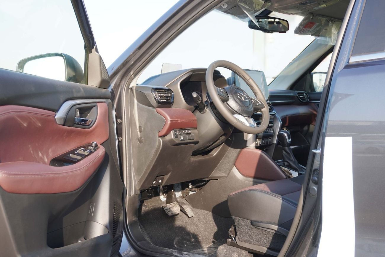 Toyota Urban Cruiser 1.5L PETROL A/T 2026 MODEL (WITH PANORAMIC ROOF, WIRELESS CHARGER, BSM, AND HUD)
