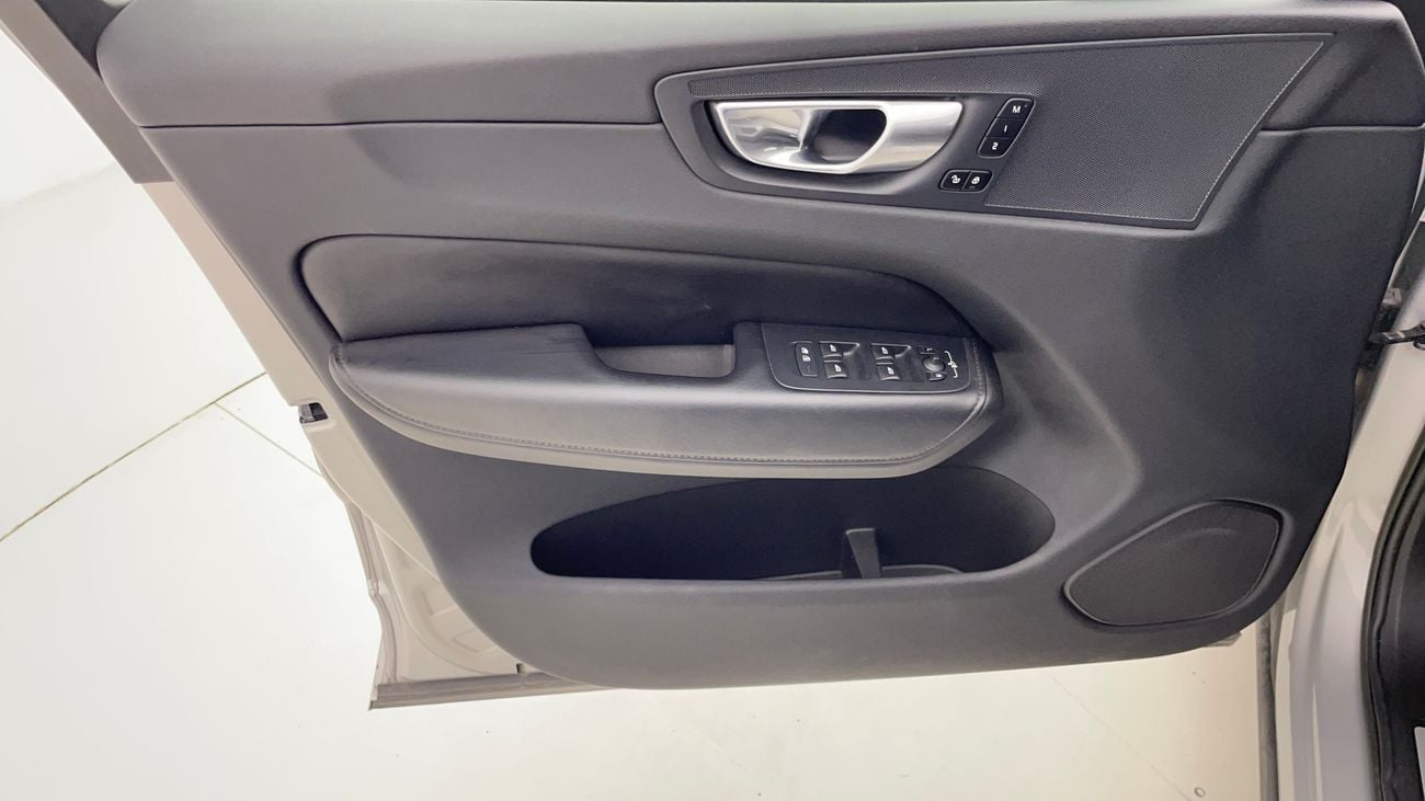 فولفو XC 60 B5 CORE 2 | بدون دفعة مقدمة | اختبار القيادة في المنزل