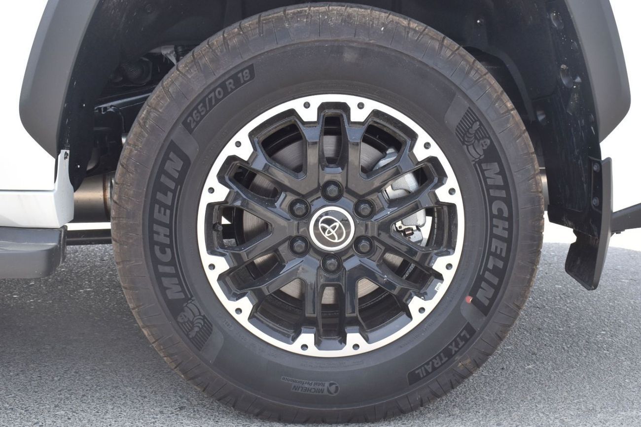 Toyota Sequoia Toyota Sequoia 3.5L, Hybrid - 2024