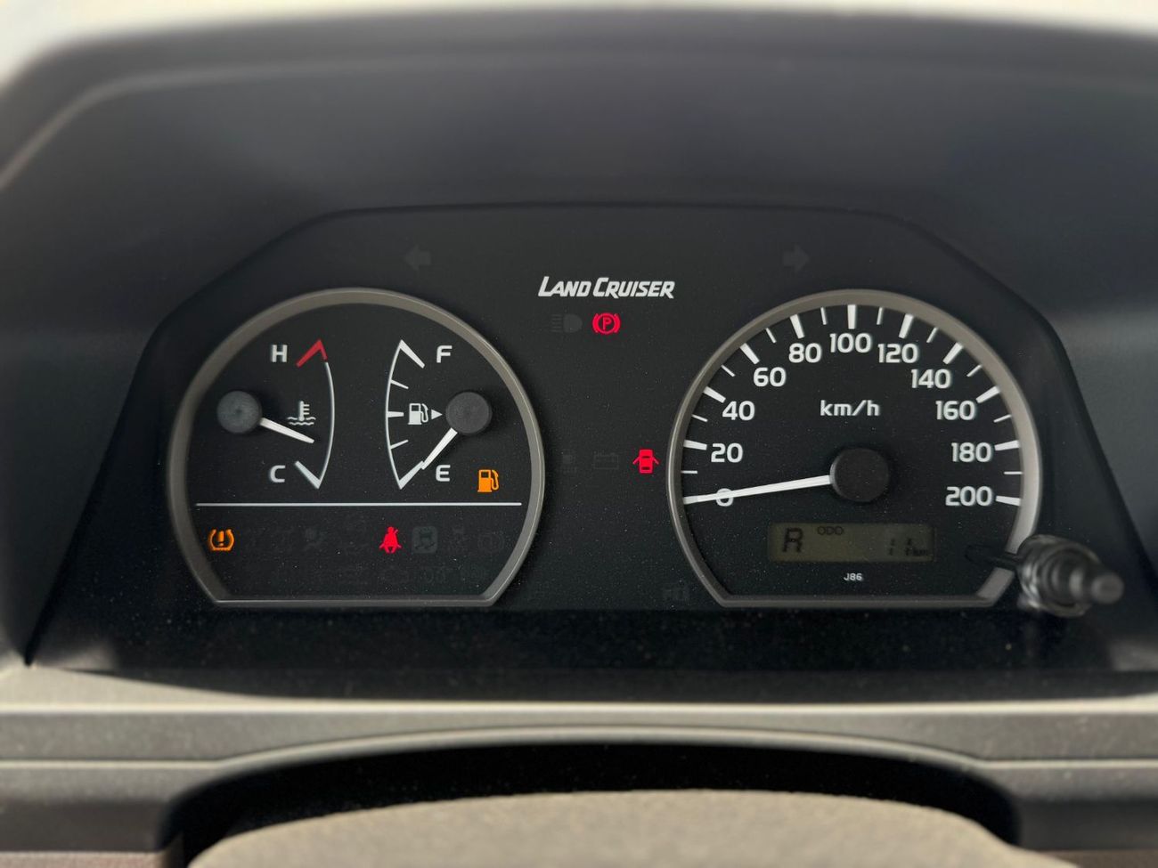 Toyota Land Cruiser Pick Up TOYOTA LC79 2025 DISEL MANUAL 2.8L