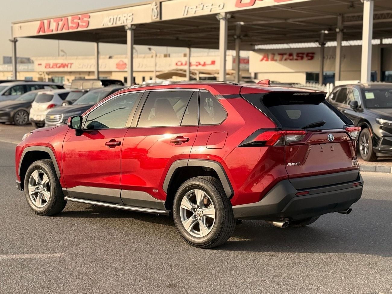 تويوتا راف ٤ XLE HEV XLE 2.5L