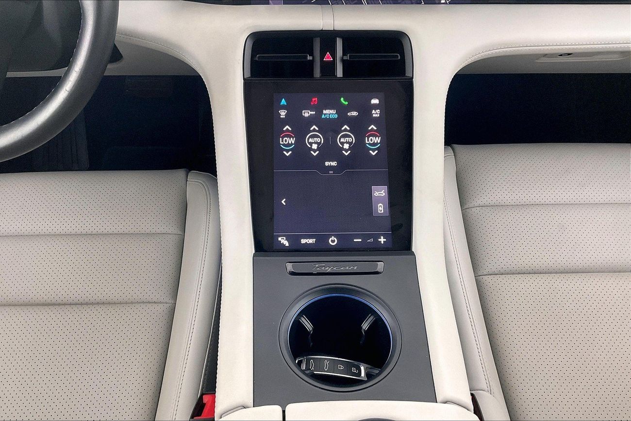 بورش تايكان 4 Cross Turismo | شامل الضمان | 0 ﺪﻔﻋﺓ ﺃﻮﻟﻯ