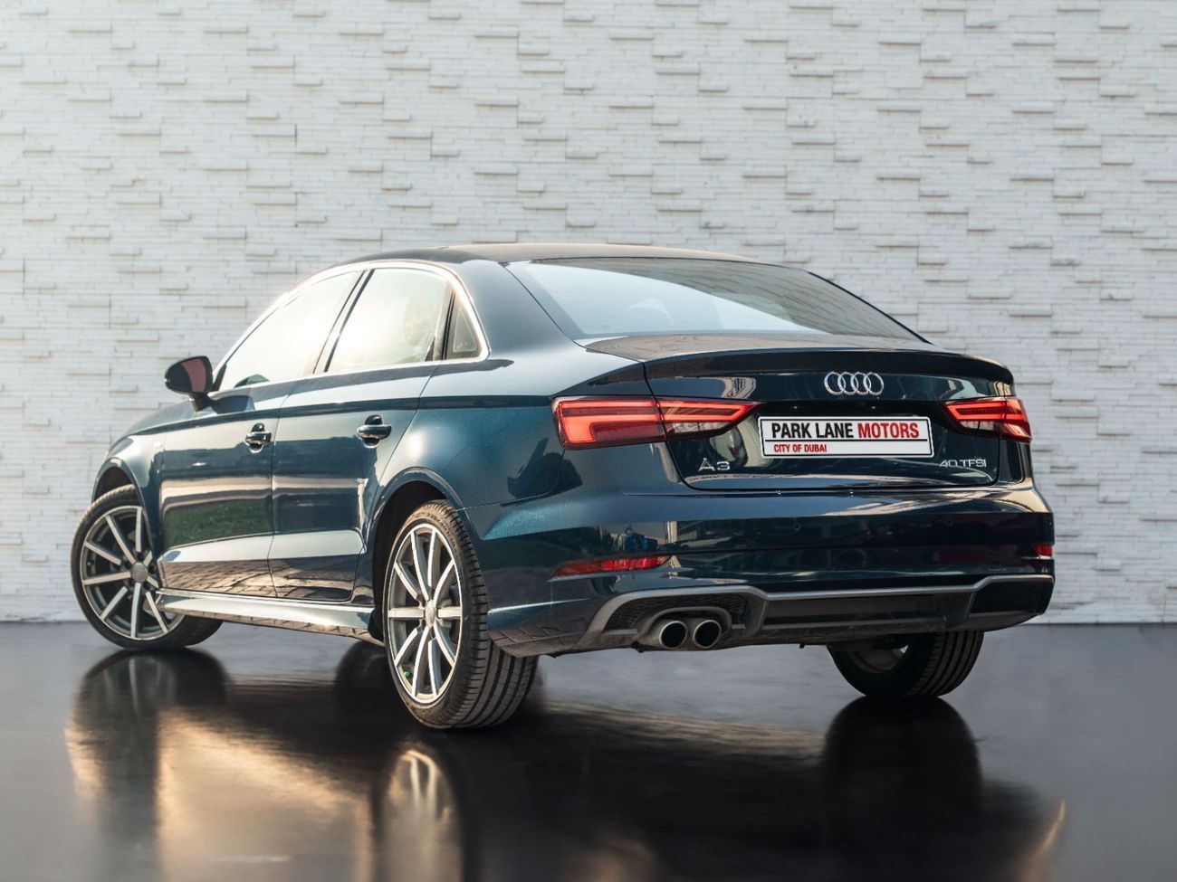 أودي A3 40 TFSI S-Line 1.8L