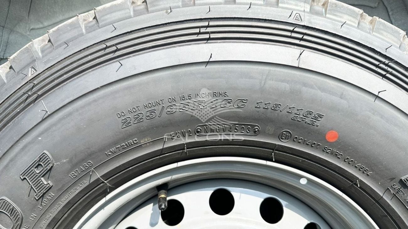 تويوتا لاند كروزر 70 Toyota/LC78 DSL 4.2L MT/0AEH2 13 seater