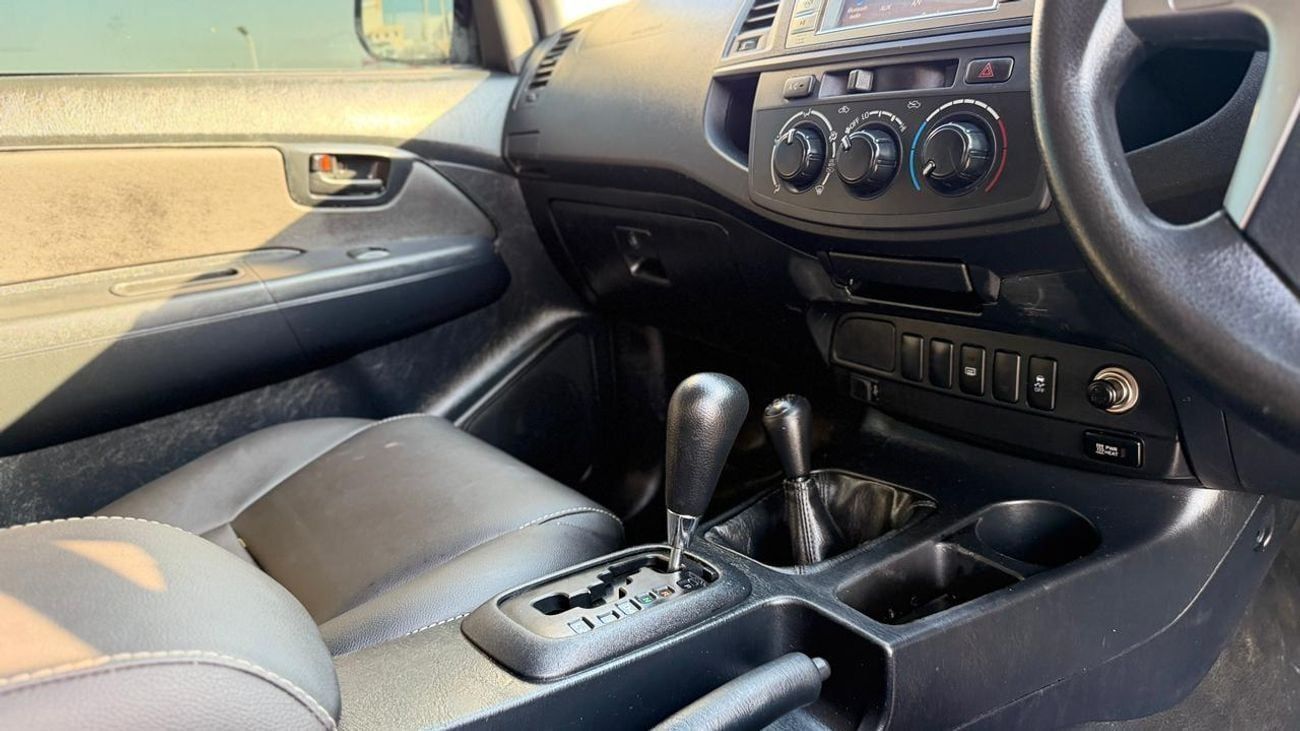 Toyota Hilux PREMIUM BULL BAR WITH LED LIGHTS | 2015 | 3.0L DIESEL ENGINE | AUTOMATIC TRANSMISSION | RHD | DOUBLE