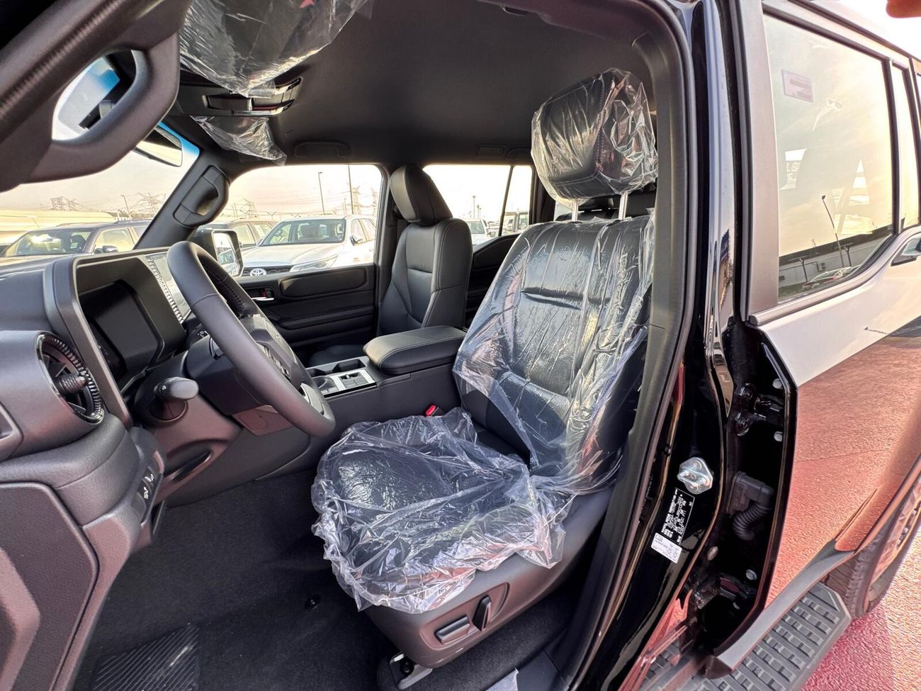 تويوتا برادو TXL 2.7L PETROL AT EUROPEAN SPECS BRAND NEW 0KM