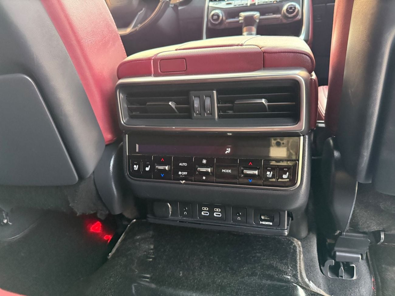 Lexus LX600 SIGNATURE 2023 LEXUS Lx600 SIGNATURE 7 SEATS 3.5TT AL FUTTAIM GCC 1st OWNER   KM: 71,000 PRICE: