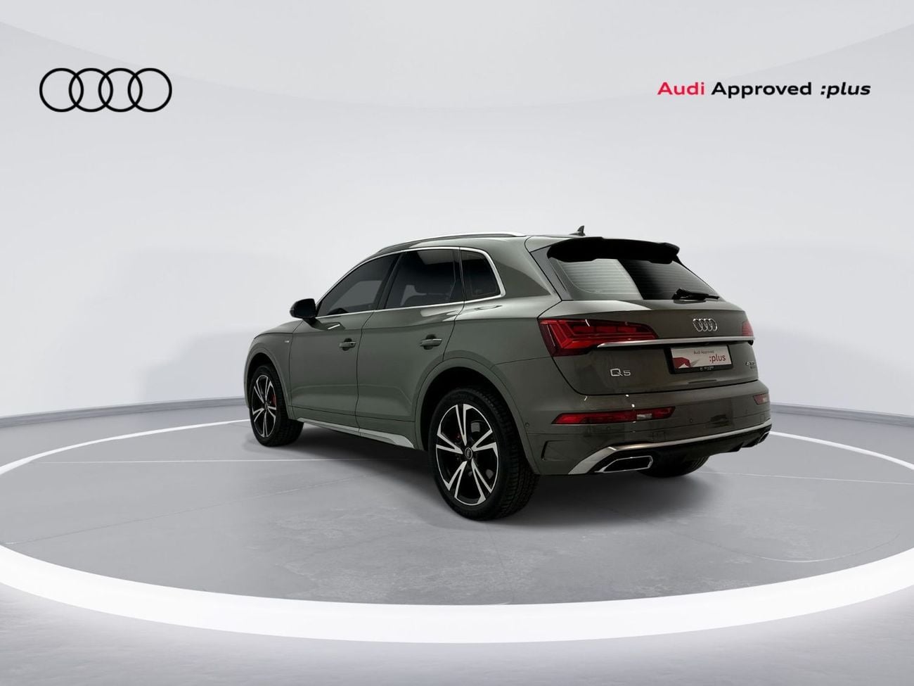 Audi Q5 45 TFSI Quattro Design 2.0L Q5 S line 45 TFSI quattro 249hp (Ref# 2178709)