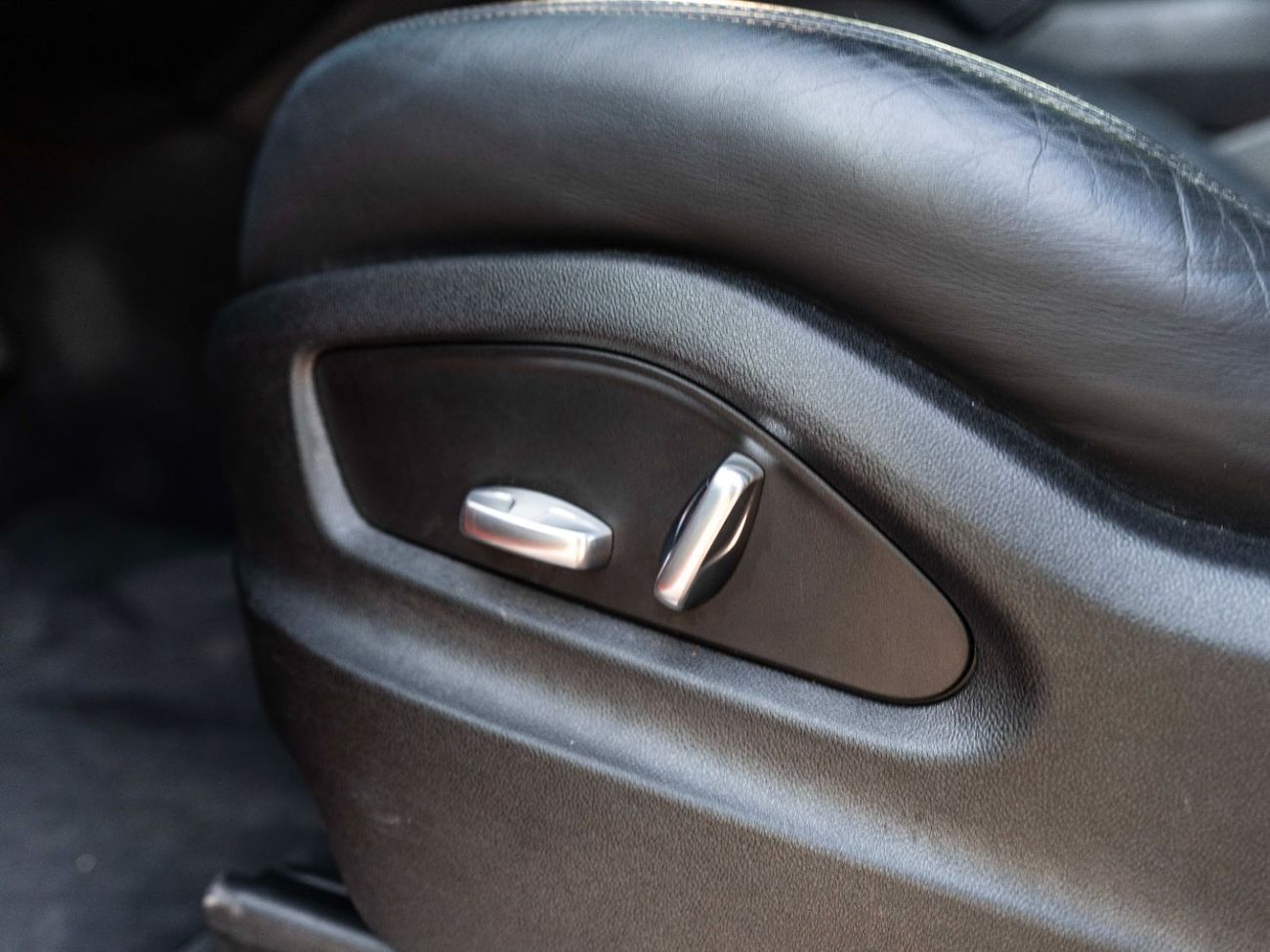 بورش كايان Base Coupe