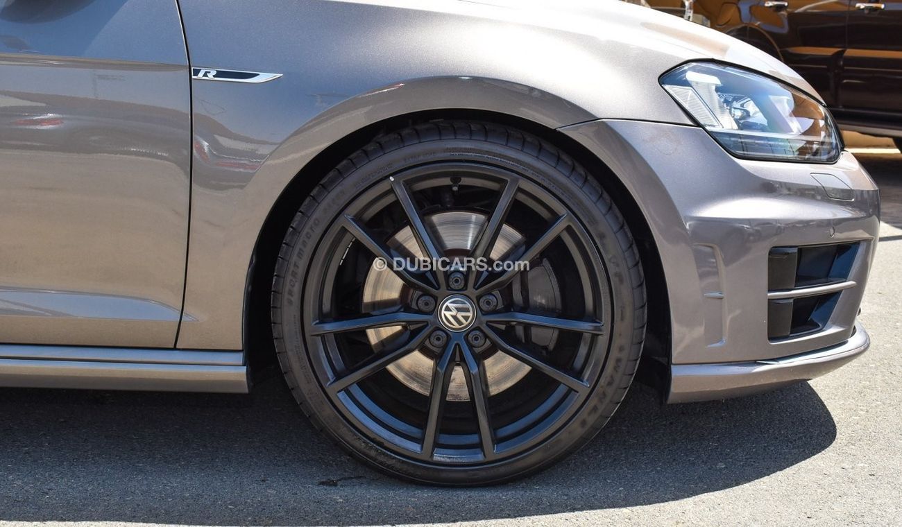 Volkswagen Golf R  4MOTION