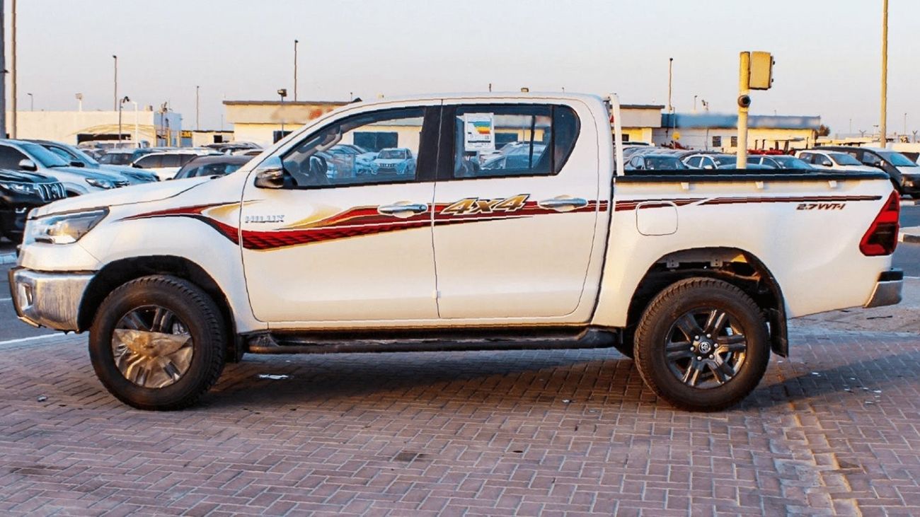تويوتا هيلوكس HILUX GLX 2.7L MT PETROL