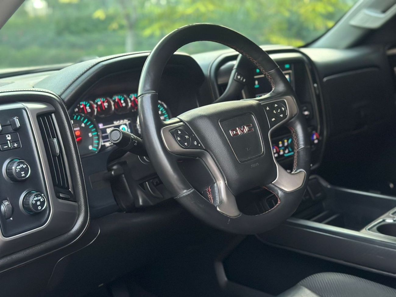 جي أم سي سييرا 1500 SLE