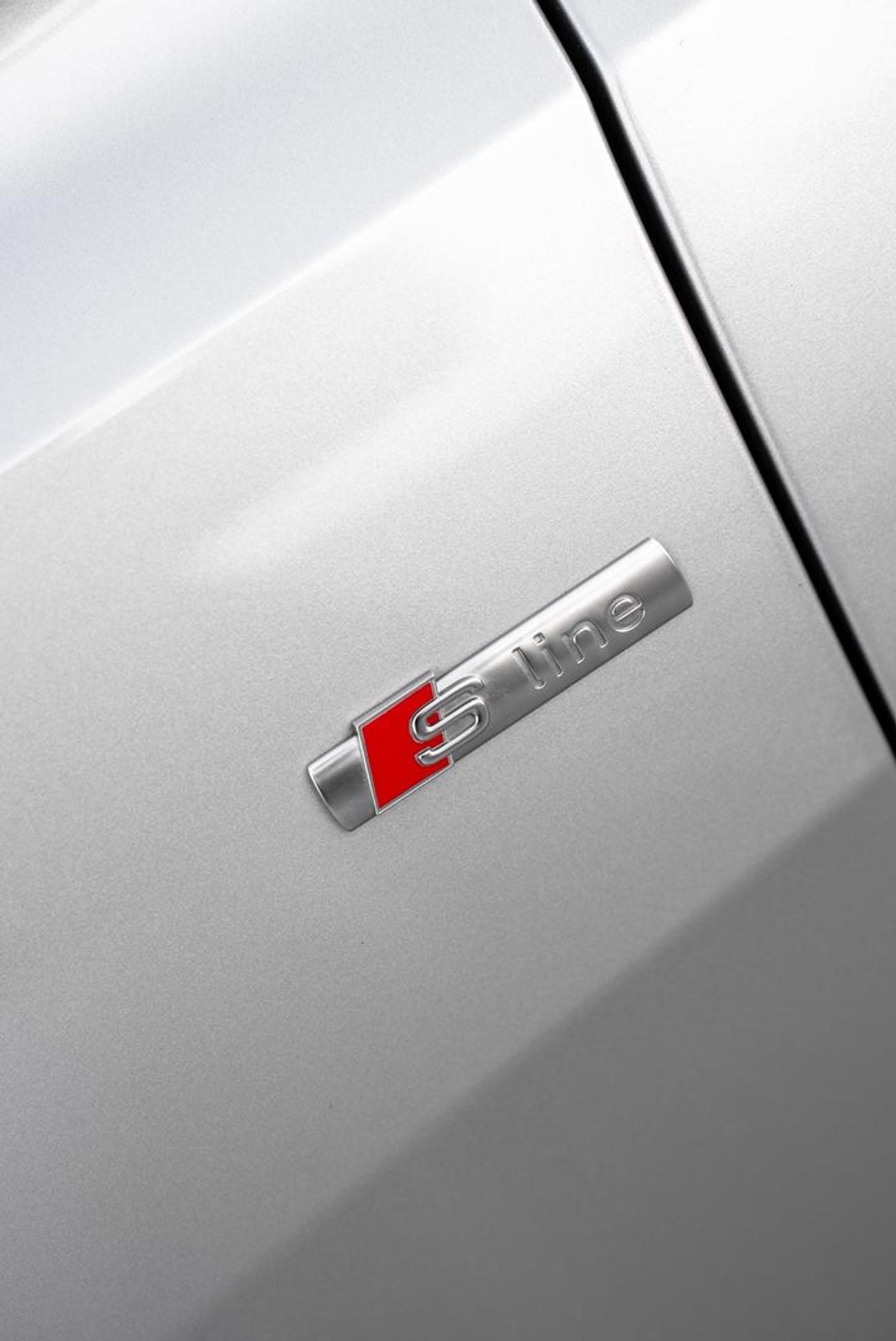 Audi Q8 55 TFSI quattro S-Line 3.0L (340 HP)