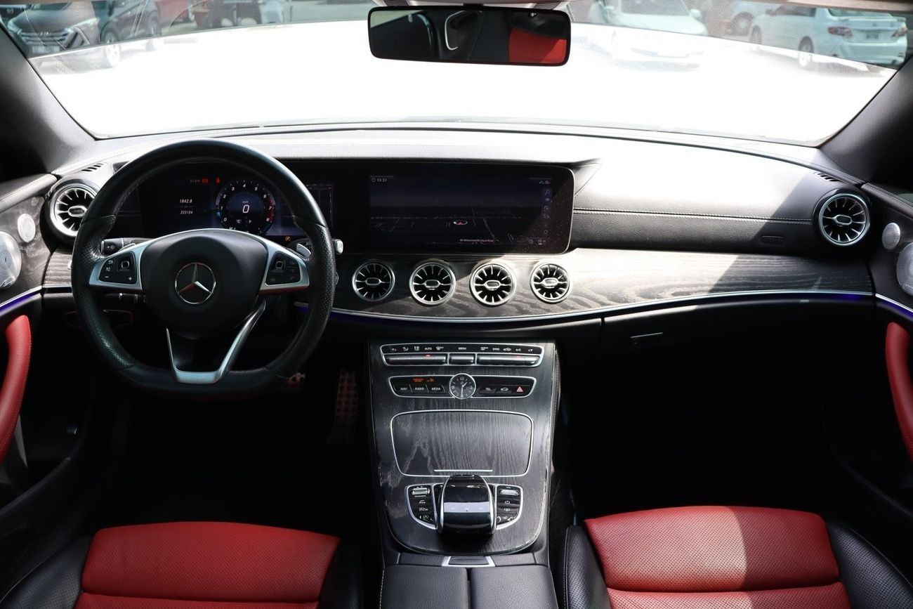 مرسيدس بنز E 200 كوبيه Mercedes-Benz E200 Coupe / 2018 / GCC / Free Accident / First Owner