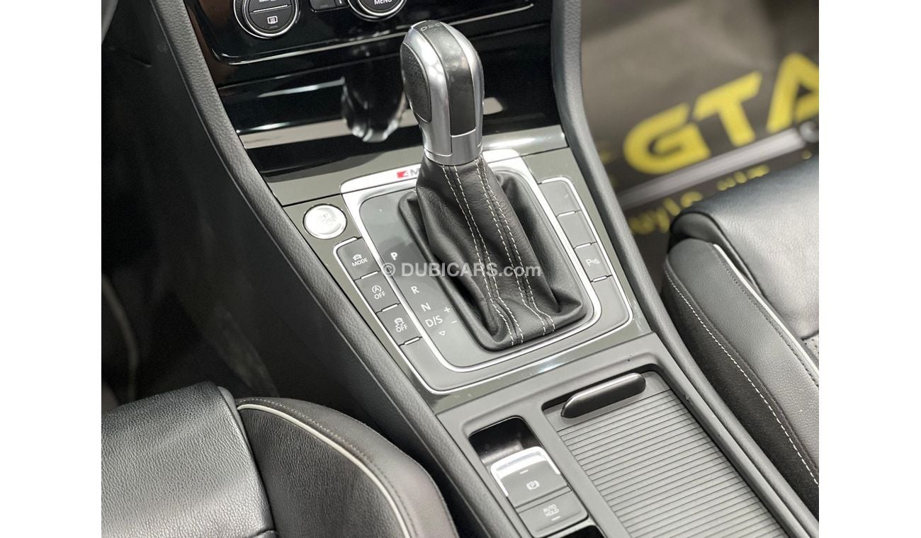 Volkswagen Golf 2018 Volkswagen Golf R, Warranty, Service History, Excellent Condition, GCC