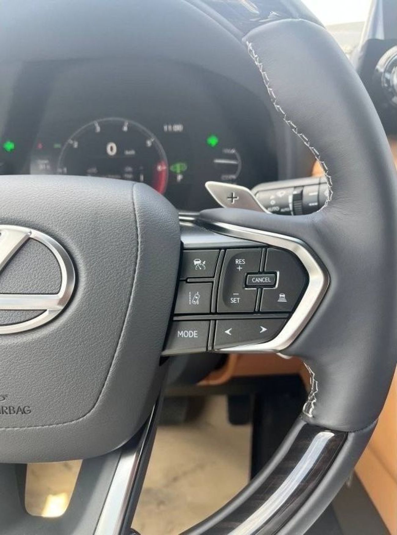 Lexus LX 600 2024 LEXUS LX 600 3.5L SUV WITHOUT SUNROOF PETROL AUTOMATIC ZERO KM