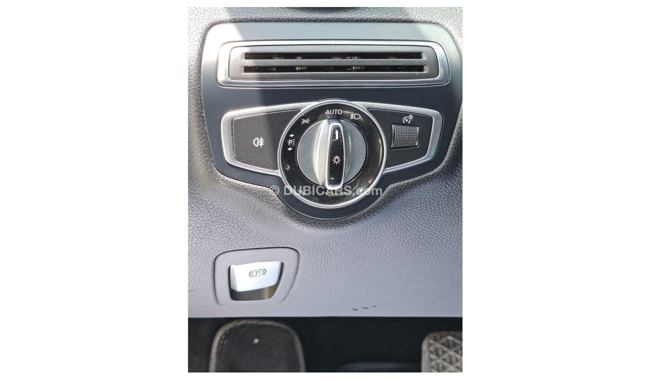 مرسيدس بنز C 300 Std