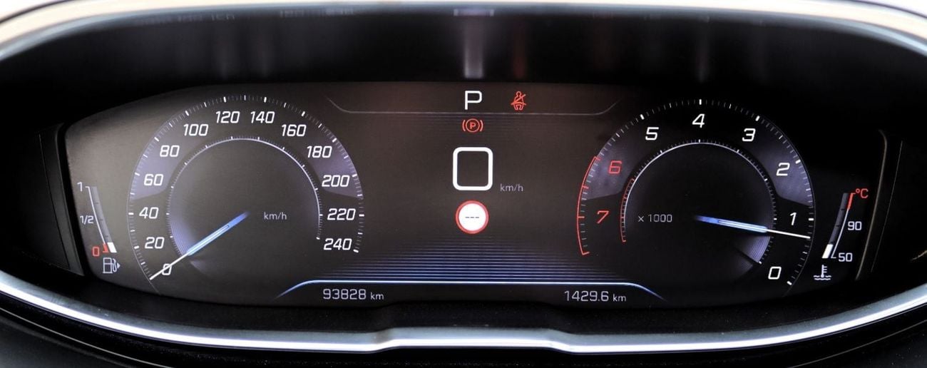 Peugeot 3008 GT Line ACCIDENTS FREE - GCC - FULL OPTION - GTLINE ENGINE 1600 CC - PERFECT CONDITION INSIDE OUT