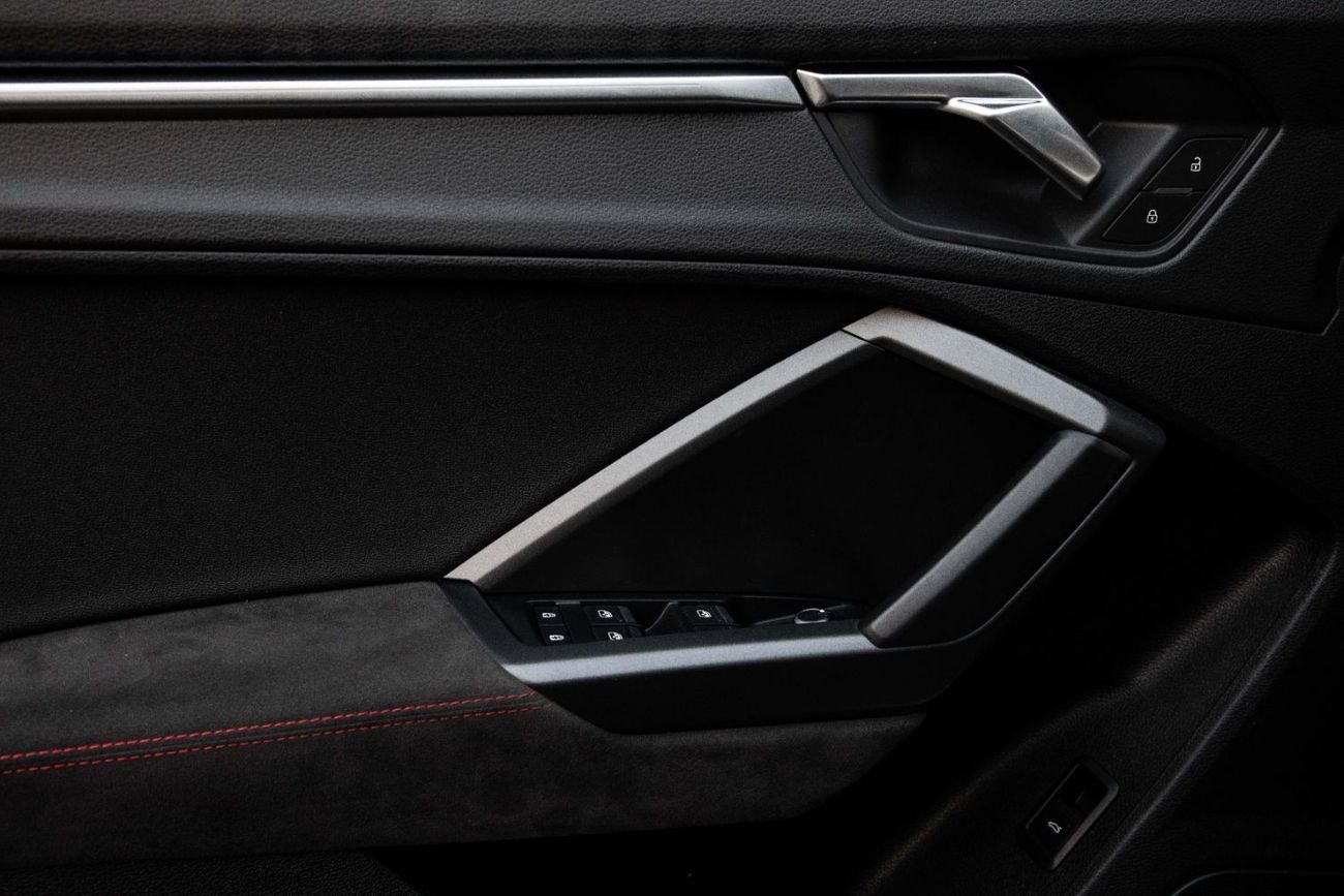 أودي RSQ3 SportBack | 3,330 P.M | 0% Downpayment | Perfect Condition!