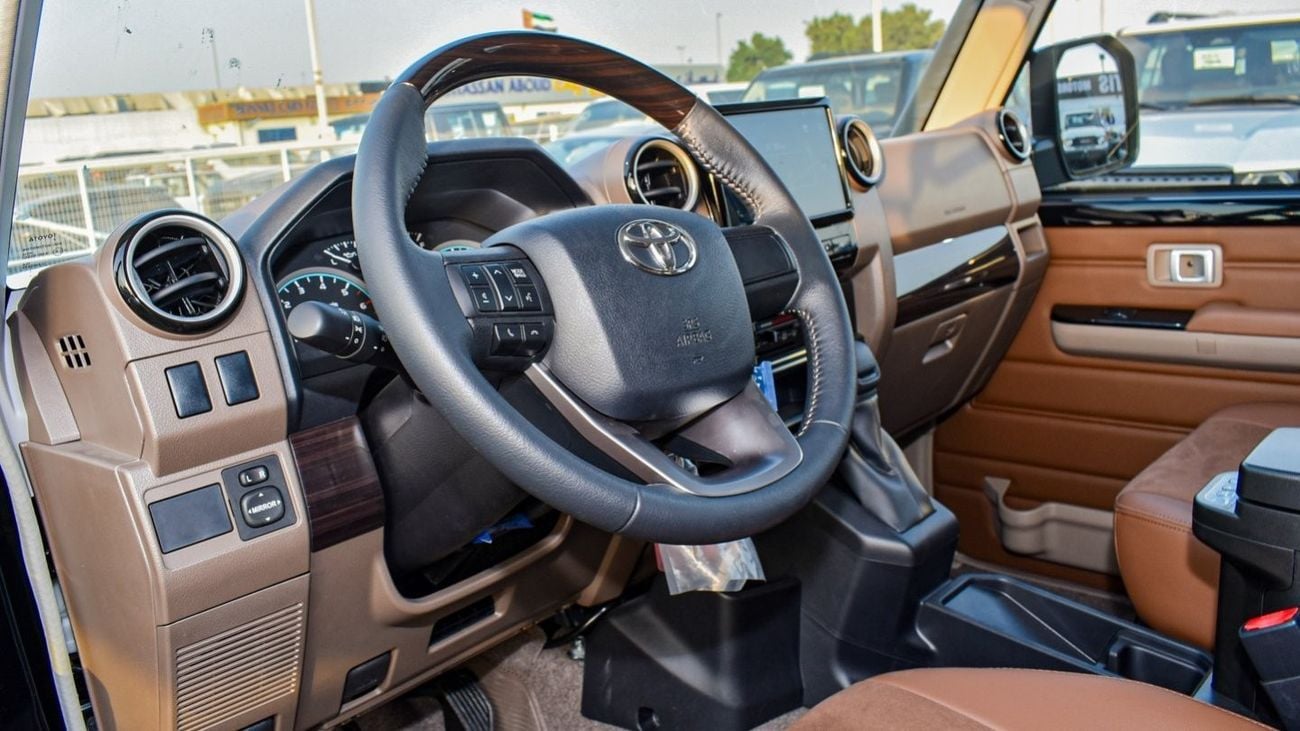 Toyota Land Cruiser 70 4.0L V6 A/T