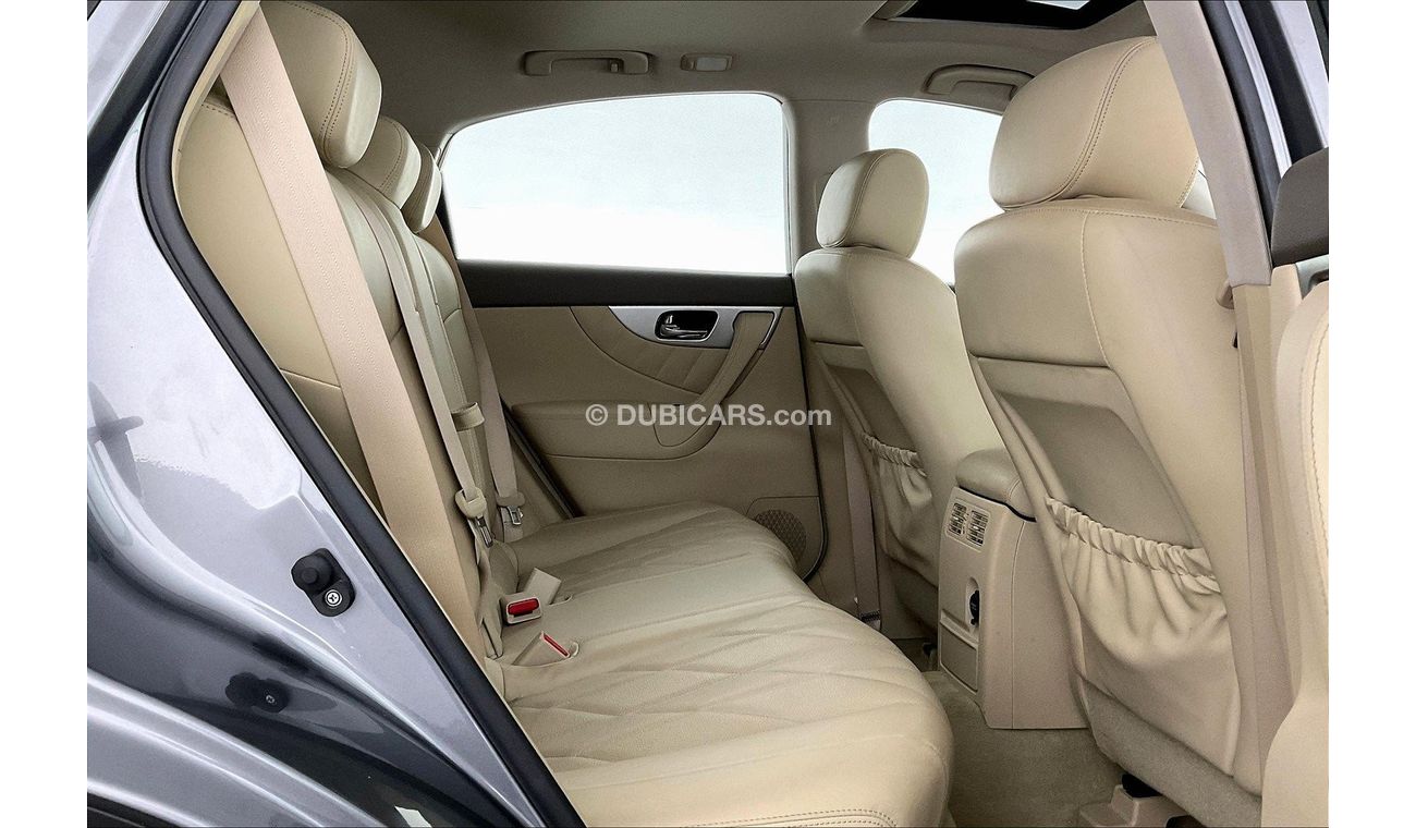 Infiniti QX70 Luxury / Luxe Sensory | 1 year free warranty | 7 day return policy | Zero down payment